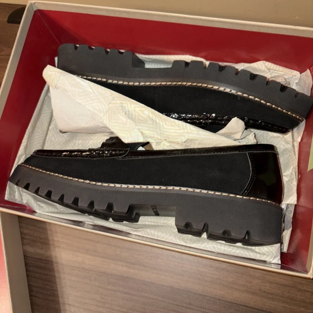 Donald Pliner 10 M Helioc Black Suede Patent Loafers Bit Lug Platform Shoe New